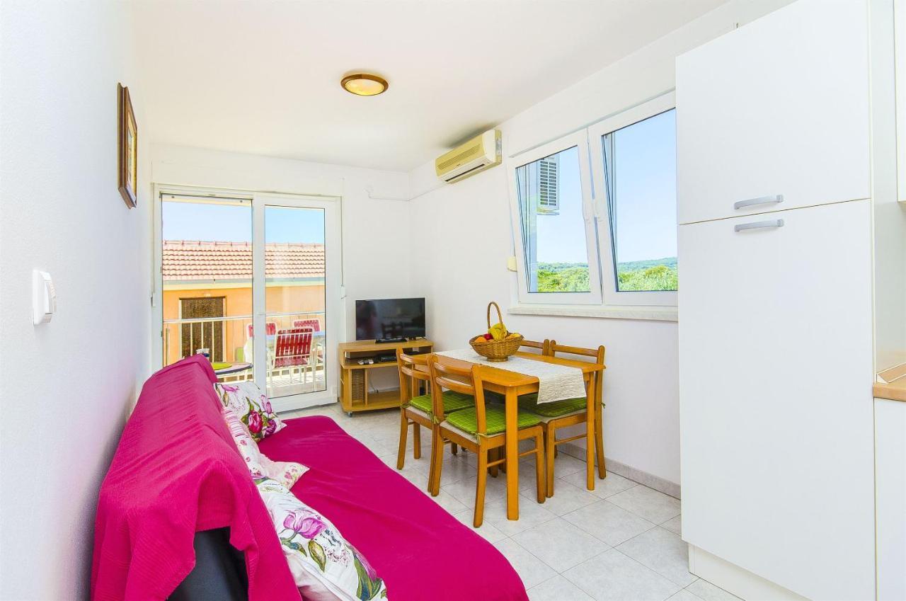 Apartments Kazimir Nečujam エクステリア 写真
