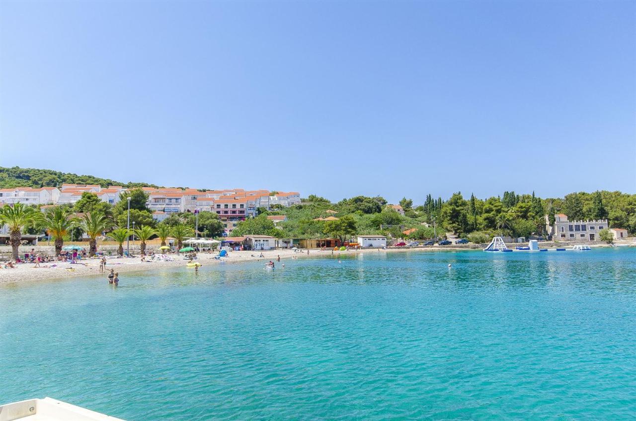 Apartments Kazimir Nečujam エクステリア 写真