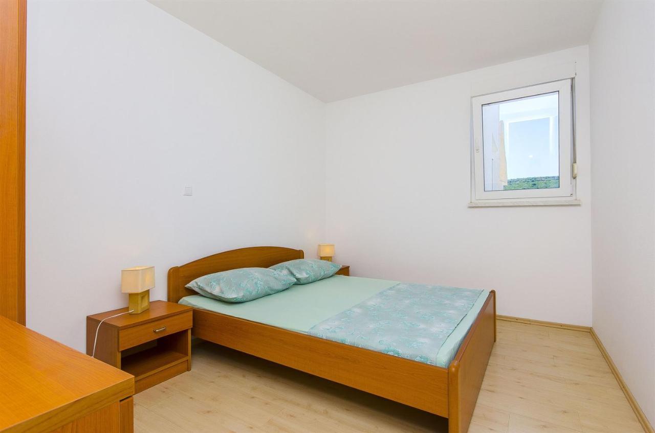 Apartments Kazimir Nečujam エクステリア 写真