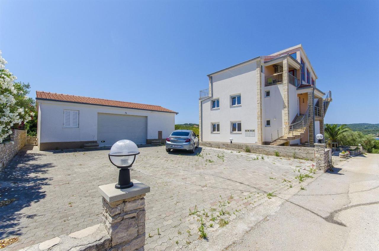 Apartments Kazimir Nečujam エクステリア 写真