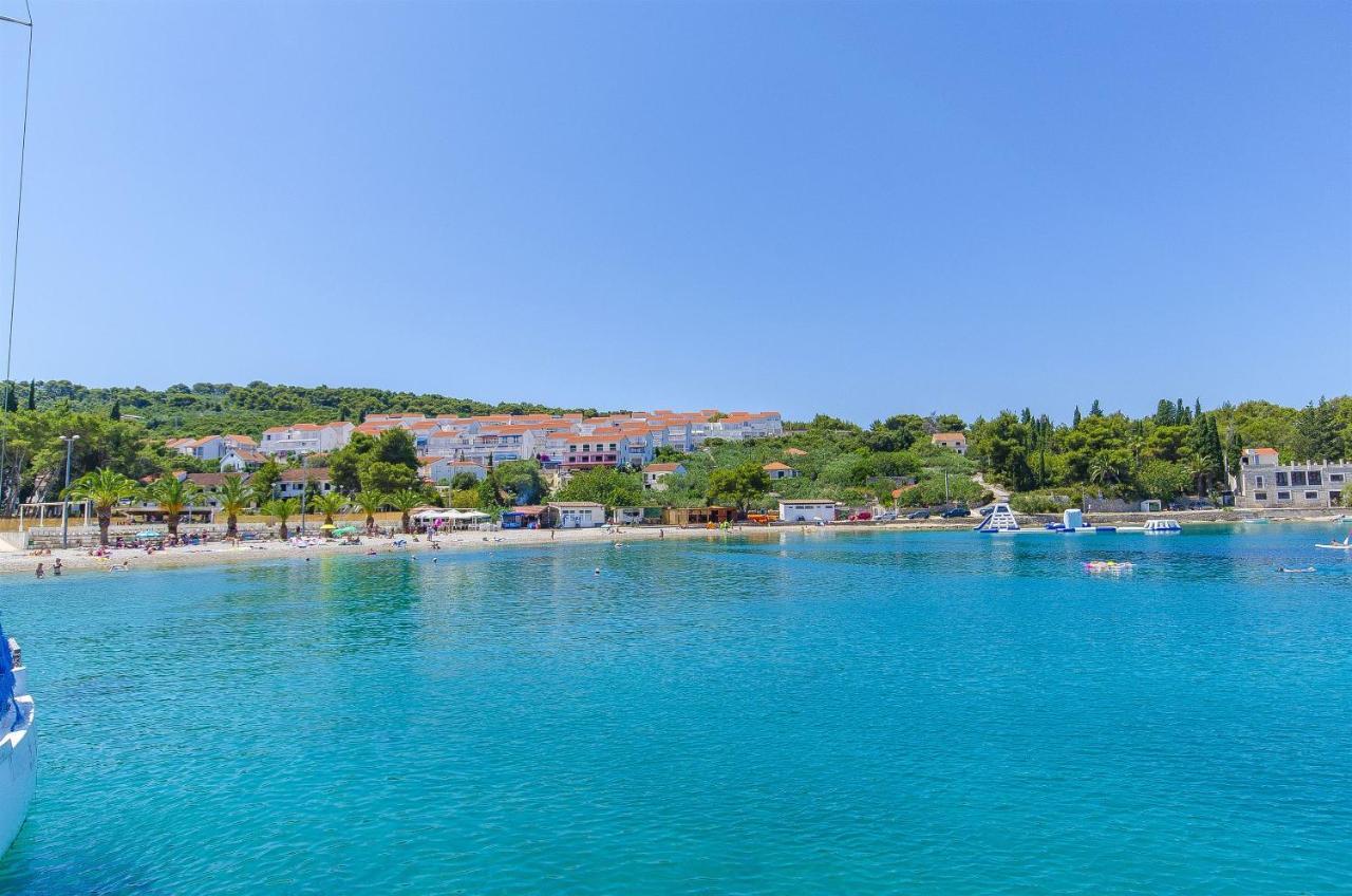 Apartments Kazimir Nečujam エクステリア 写真