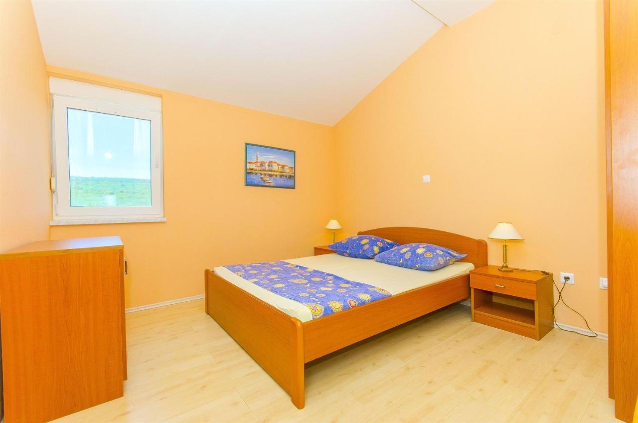 Apartments Kazimir Nečujam エクステリア 写真