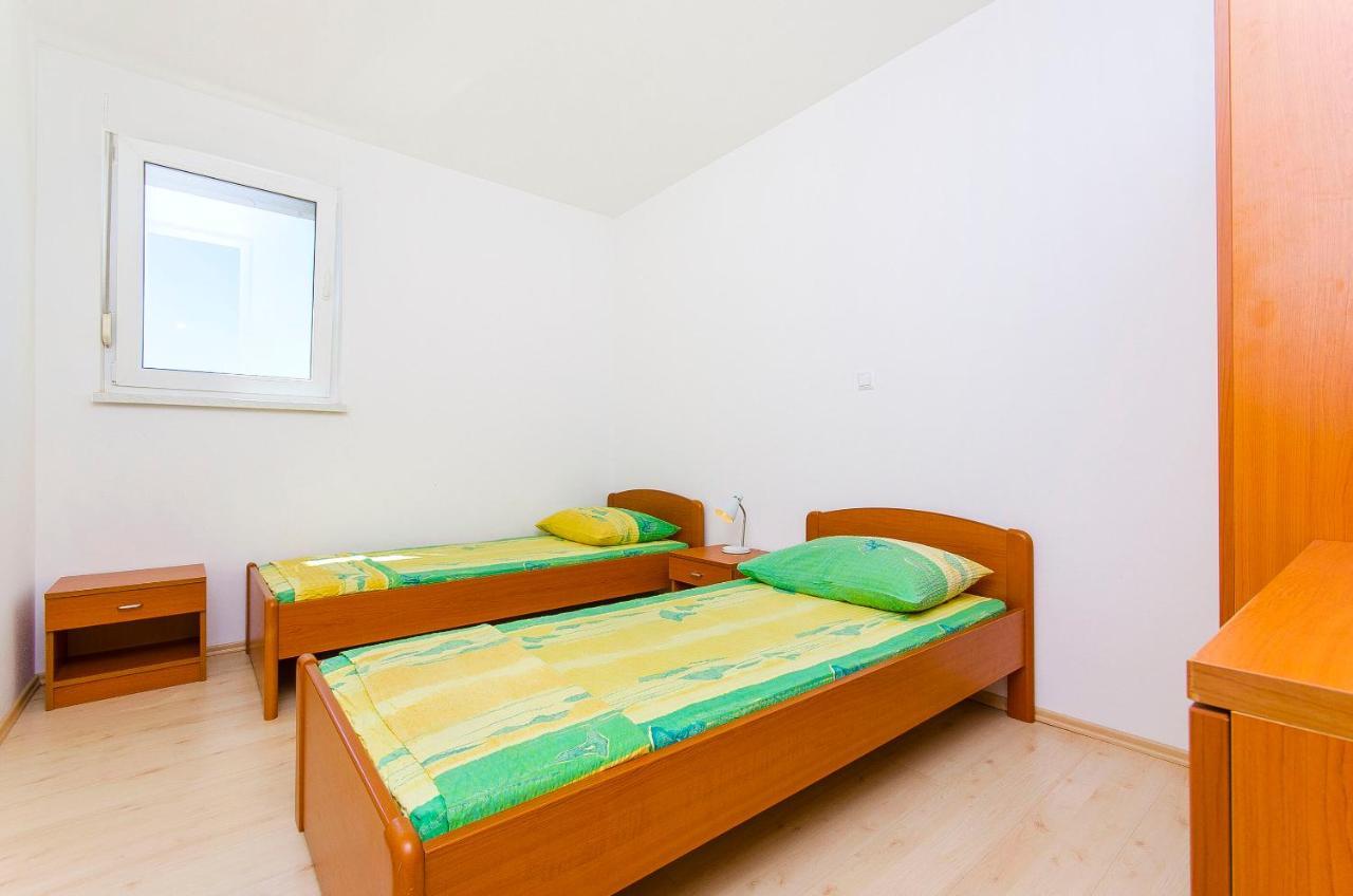 Apartments Kazimir Nečujam エクステリア 写真
