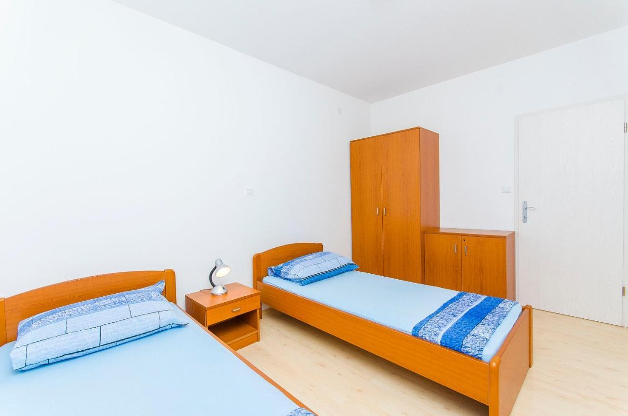 Apartments Kazimir Nečujam エクステリア 写真