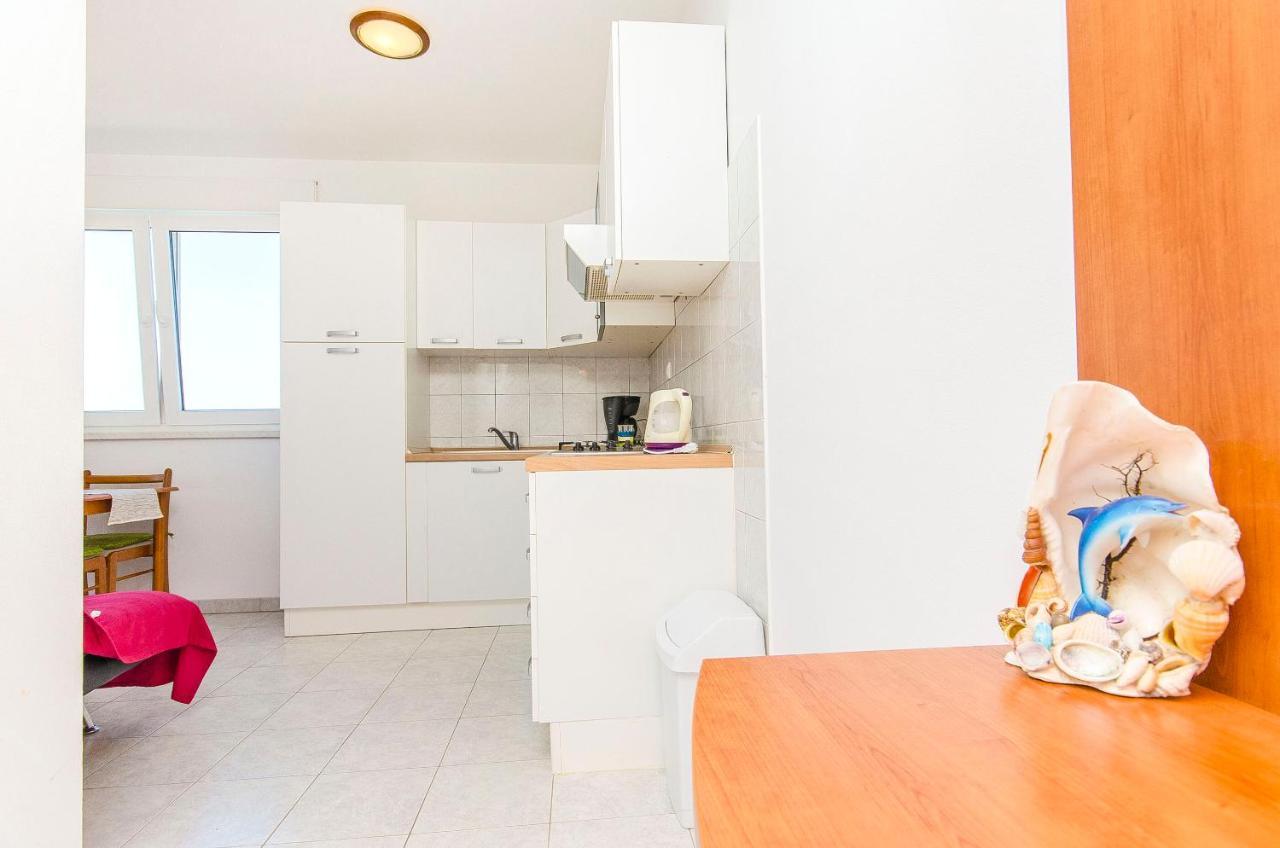 Apartments Kazimir Nečujam エクステリア 写真