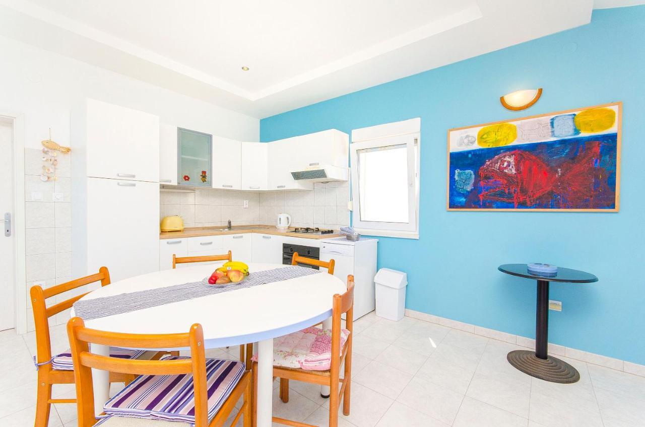 Apartments Kazimir Nečujam エクステリア 写真